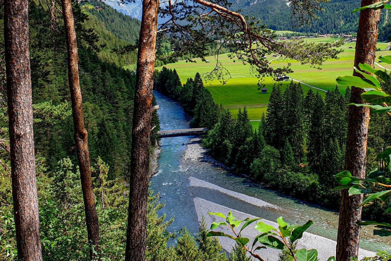 Gori Boutique Apartments - Tirol Reutte Bagian luar foto